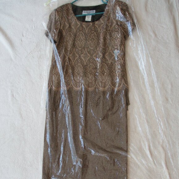 Beautiful gold/goldish dress - size 8 vintage style but classy - Jessica Howard - Picture 2 of 8